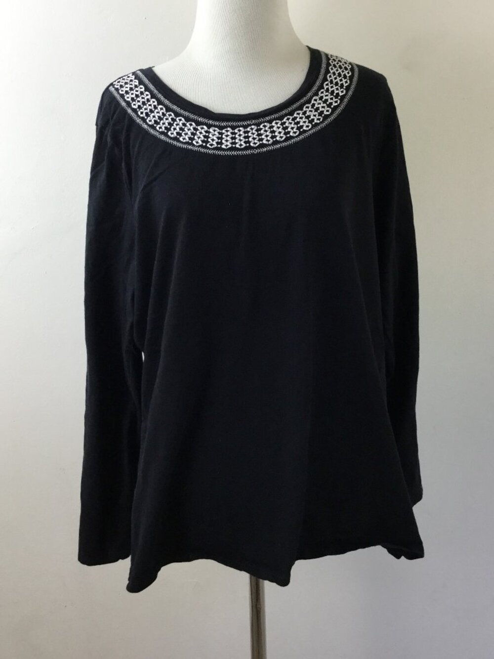 Coldwater Creek Embroidered Black Blouse l